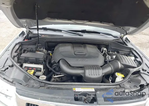 2011 Jeep Grand Cherokee Laredo from USA, damaged, VIN 1J4RR4GG0BC645945